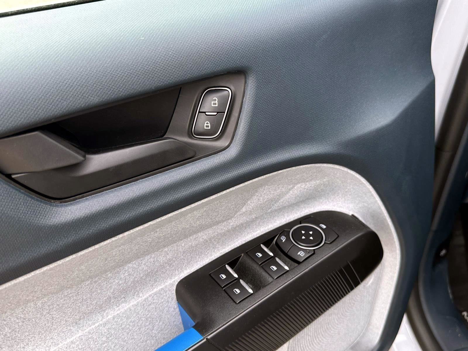 Used 2025 Ford Maverick XLT w/ XLT Luxury Package image 15