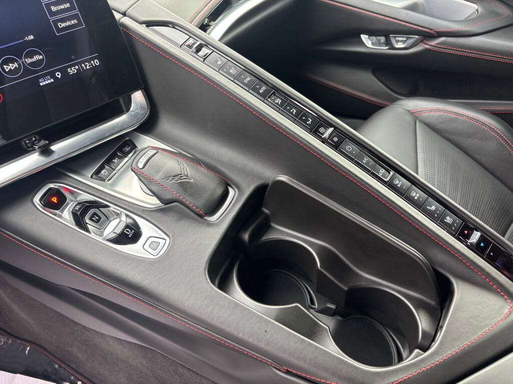 Used 2020 Chevrolet Corvette Stingray Premium Cpe w/ 3LT Preferred Equipment Group image 18