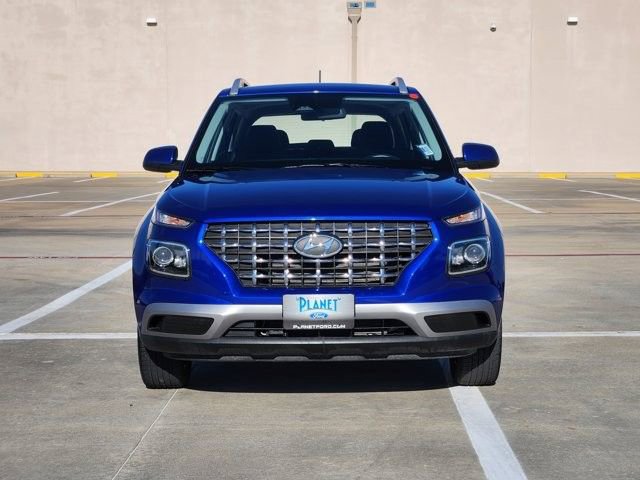 Used 2025 Hyundai Venue SEL image 2