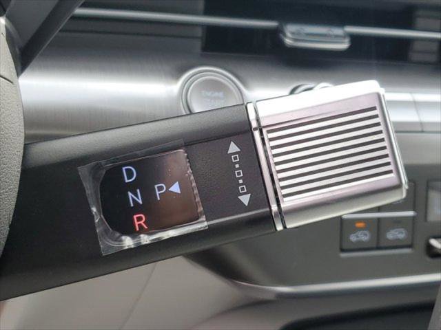 New 2024 Hyundai Kona Limited FWD image 17