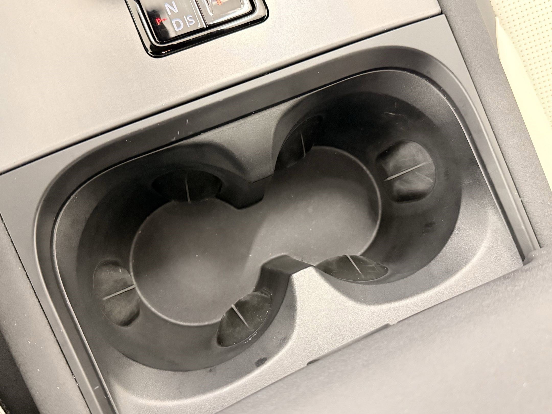 Certified 2025 Land Rover Discovery Sport Dynamic SE AWD/4WD image 28