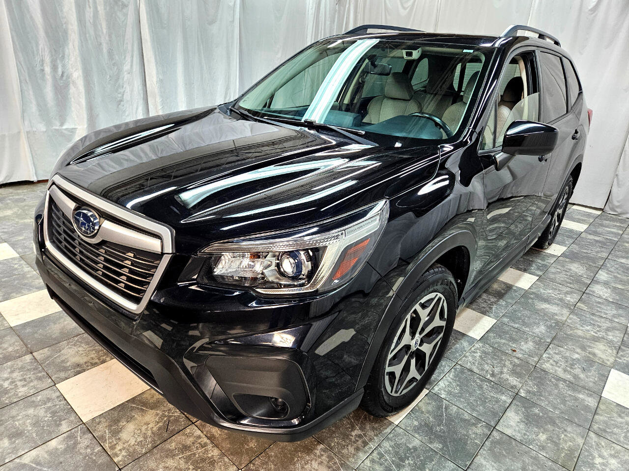 Used 2019 Subaru Forester Premium image 2