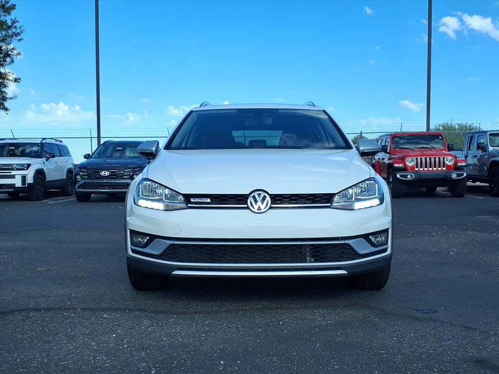 Used 2018 Volkswagen Golf Alltrack SE image 2