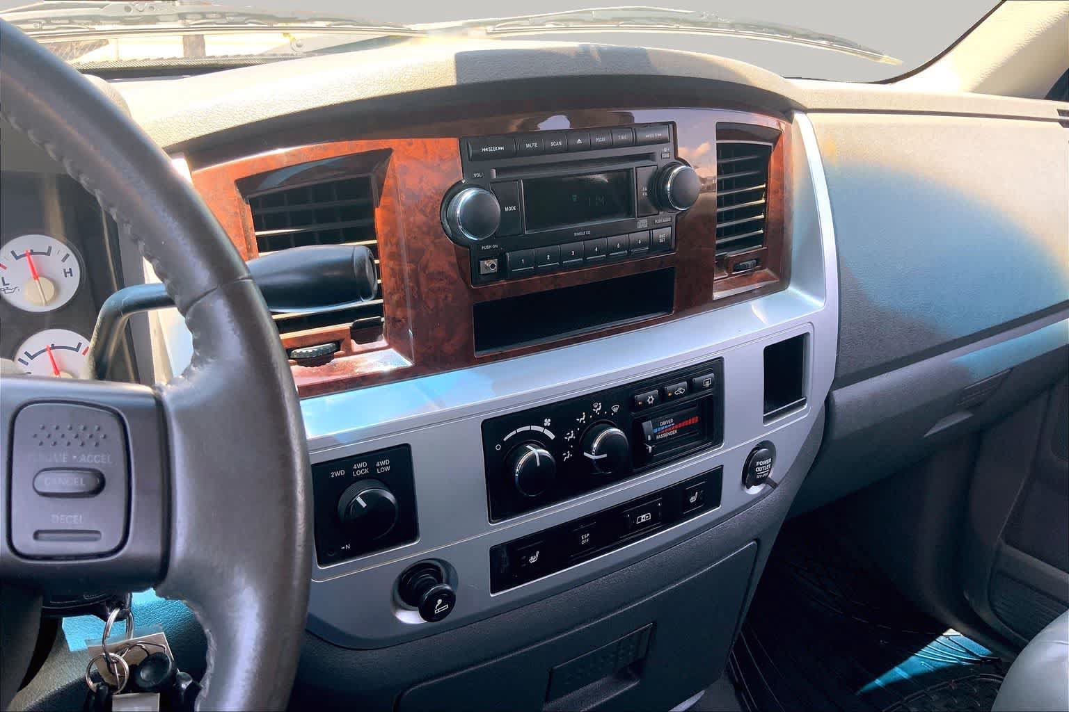 Used 2008 Dodge Ram 1500 Truck Laramie AWD/4WD image 6