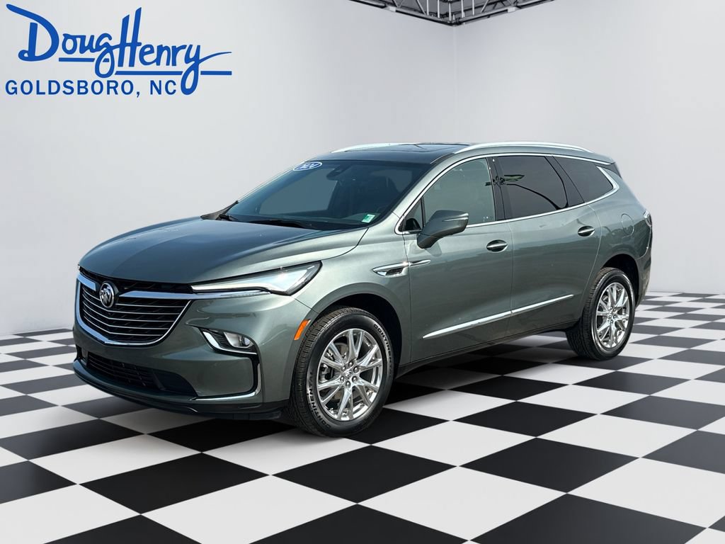 Used 2024 Buick Enclave Essence w/ Experience Buick Package