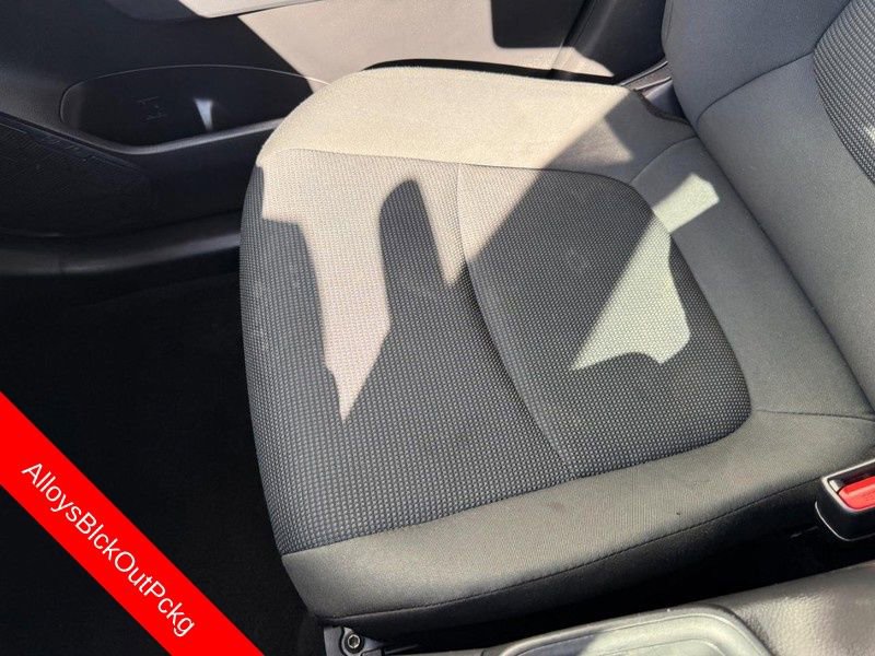 Used 2024 Toyota RAV4 LE image 27