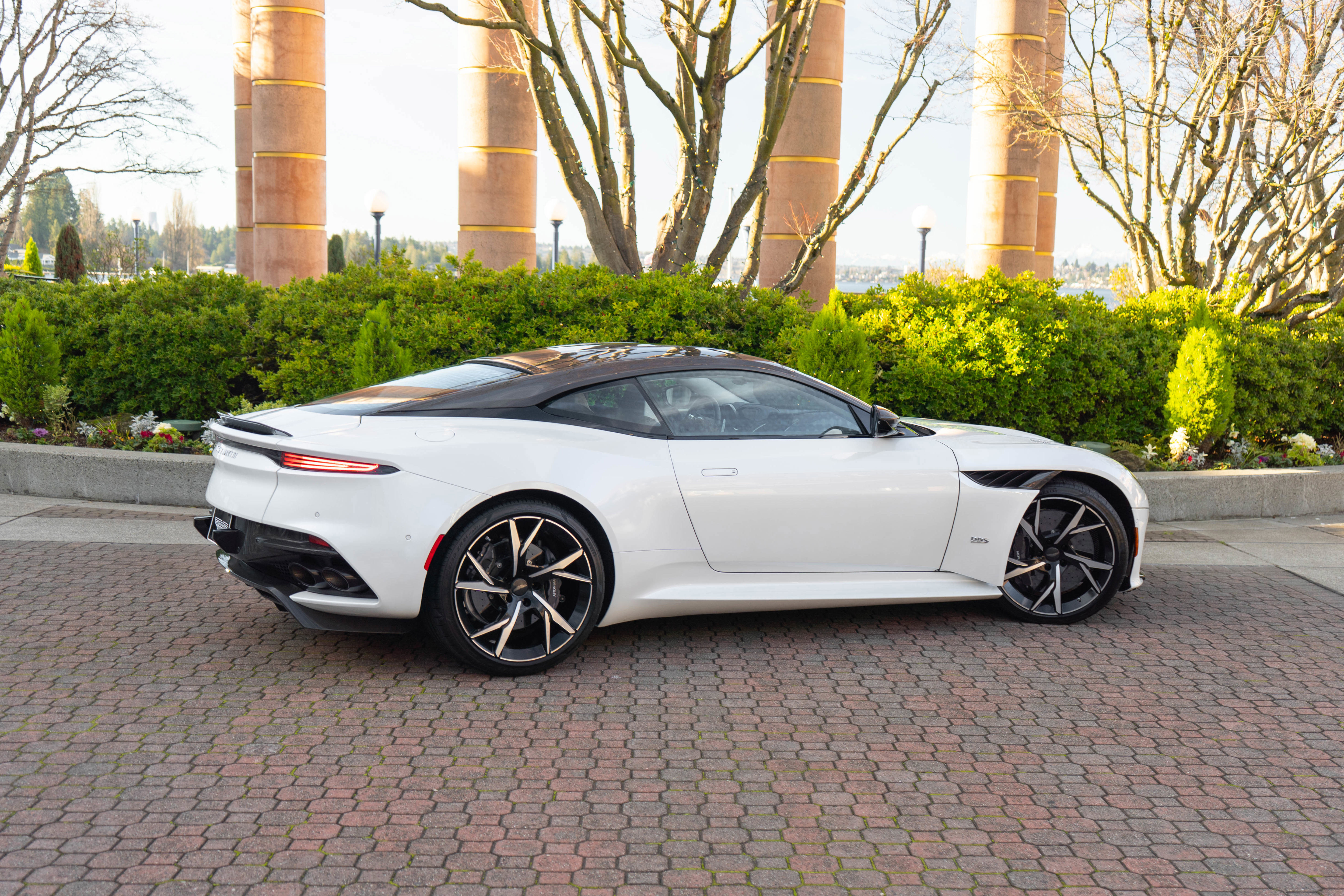 Used 2019 Aston Martin DBS Superleggera image 46