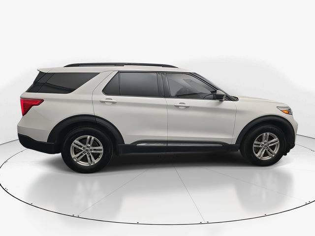 Used 2021 Ford Explorer XLT image 11