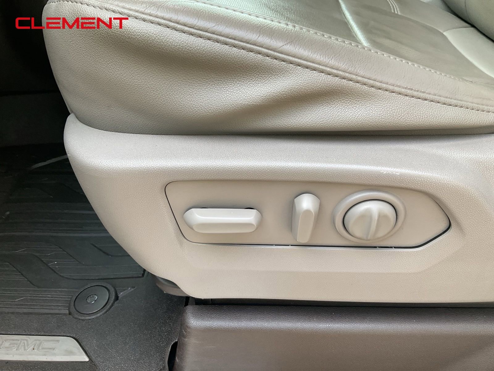 Used 2020 GMC Sierra 2500 SLT image 25