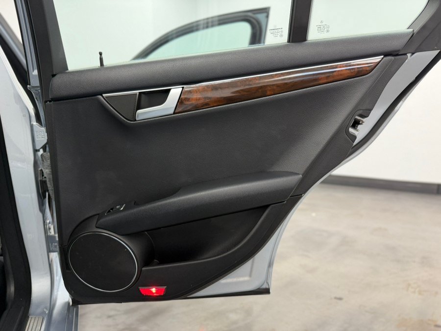 Used 2013 Mercedes-Benz C 300 4MATIC Sedan image 51