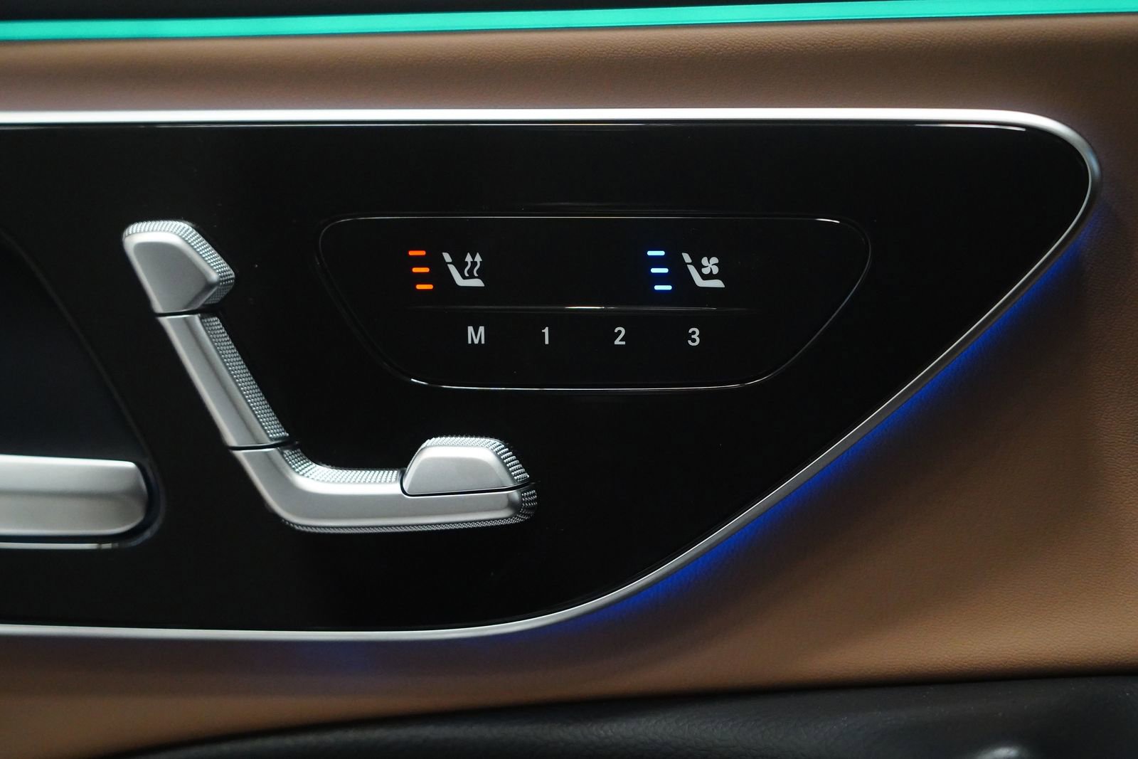 New 2026 Mercedes-Benz E 350 4MATIC Sedan image 29