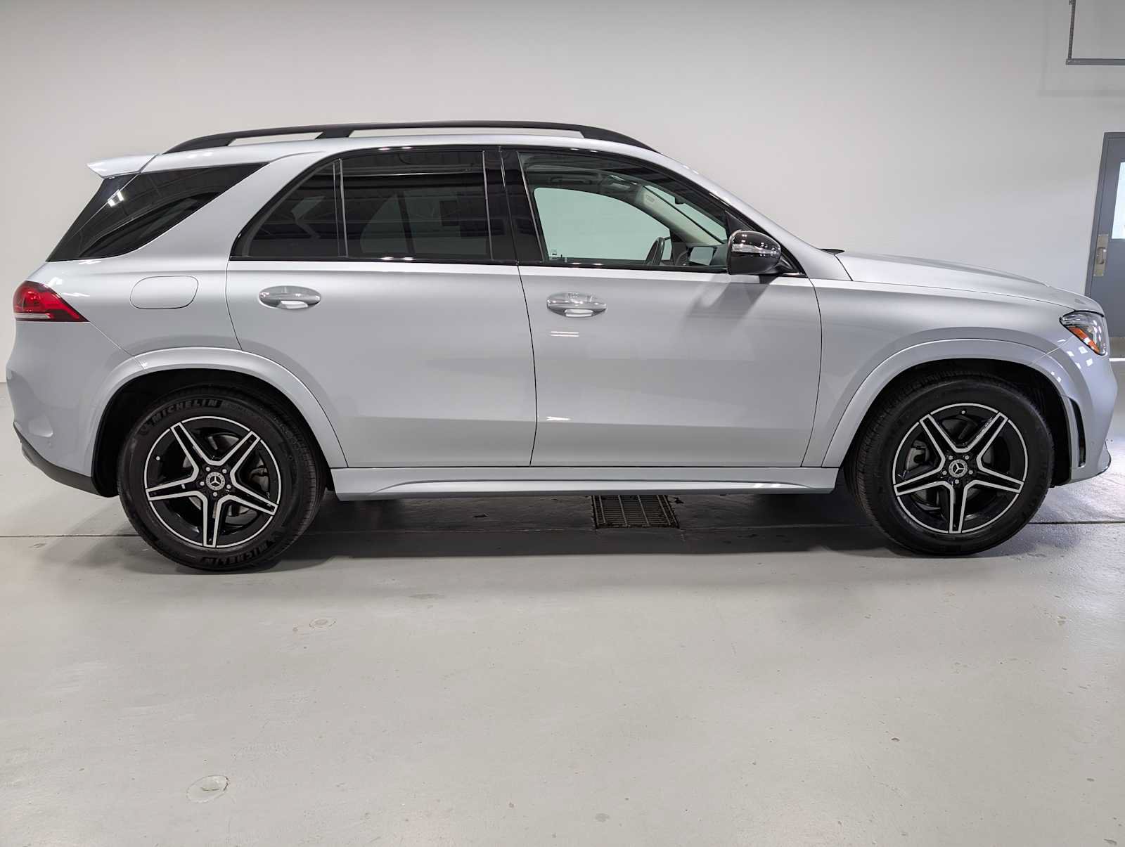 Certified 2023 Mercedes-Benz GLE 450 4MATIC image 7