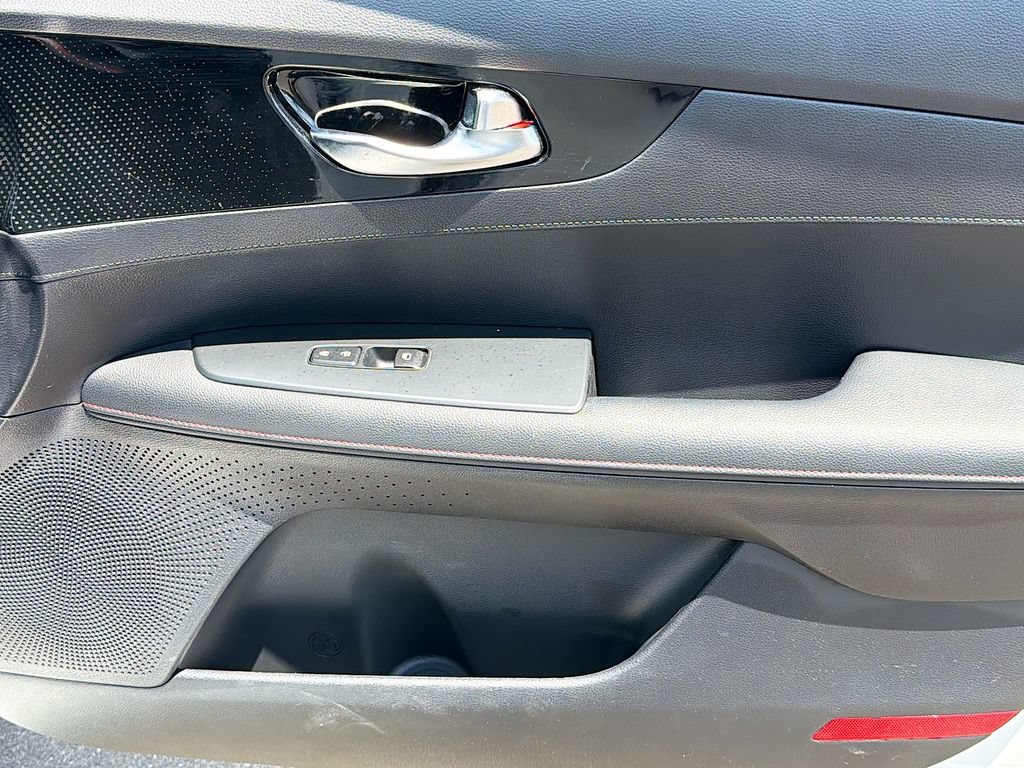 Used 2024 Kia Forte GT FWD image 17