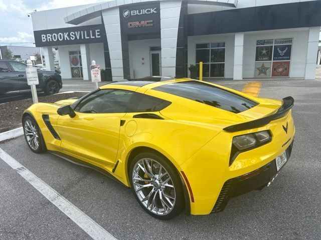Certified 2016 Chevrolet Corvette Z06 w/ 3LZ Preferred Equipment Group RWD image 2