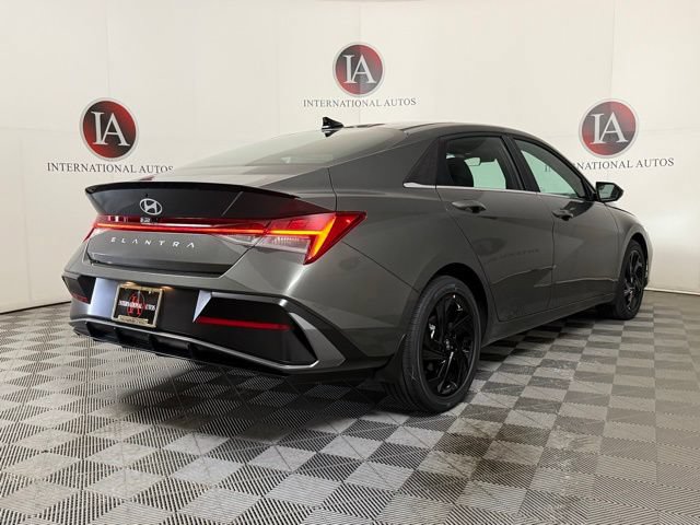 New 2026 Hyundai Elantra SEL Sport Premium FWD image 8