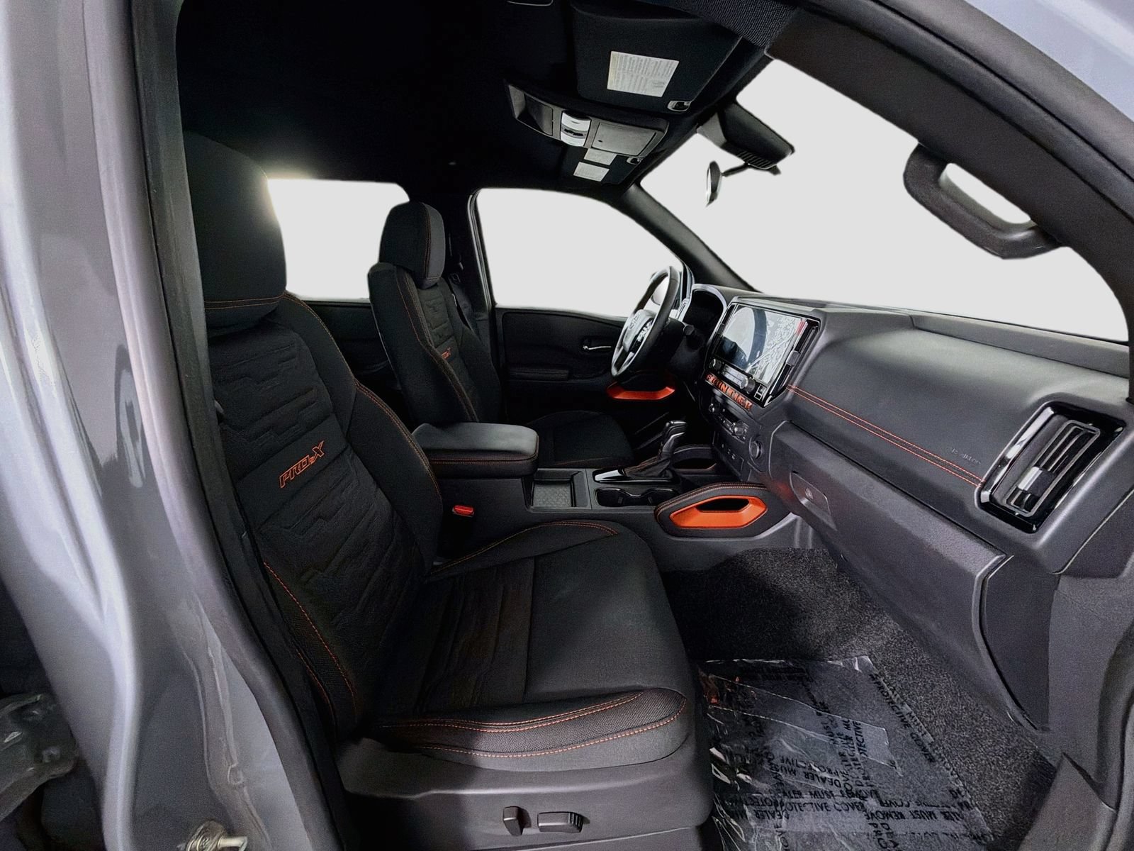 Used 2025 Nissan Frontier Pro-X RWD image 31