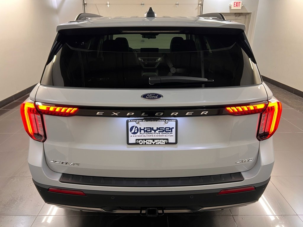 New 2026 Ford Explorer Active image 5