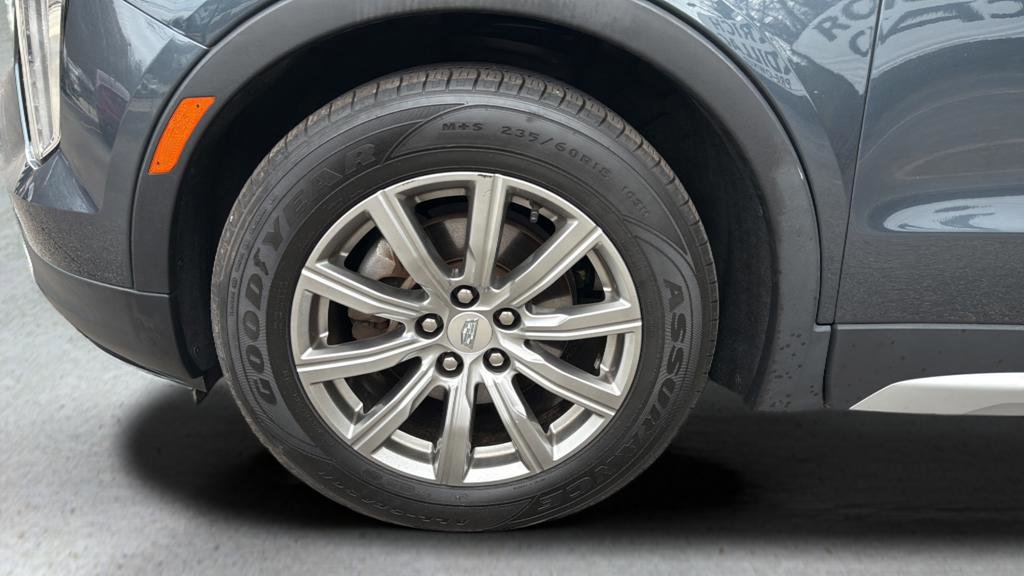 Used 2019 Cadillac XT4 Premium Luxury w/ Cold Weather Package image 17