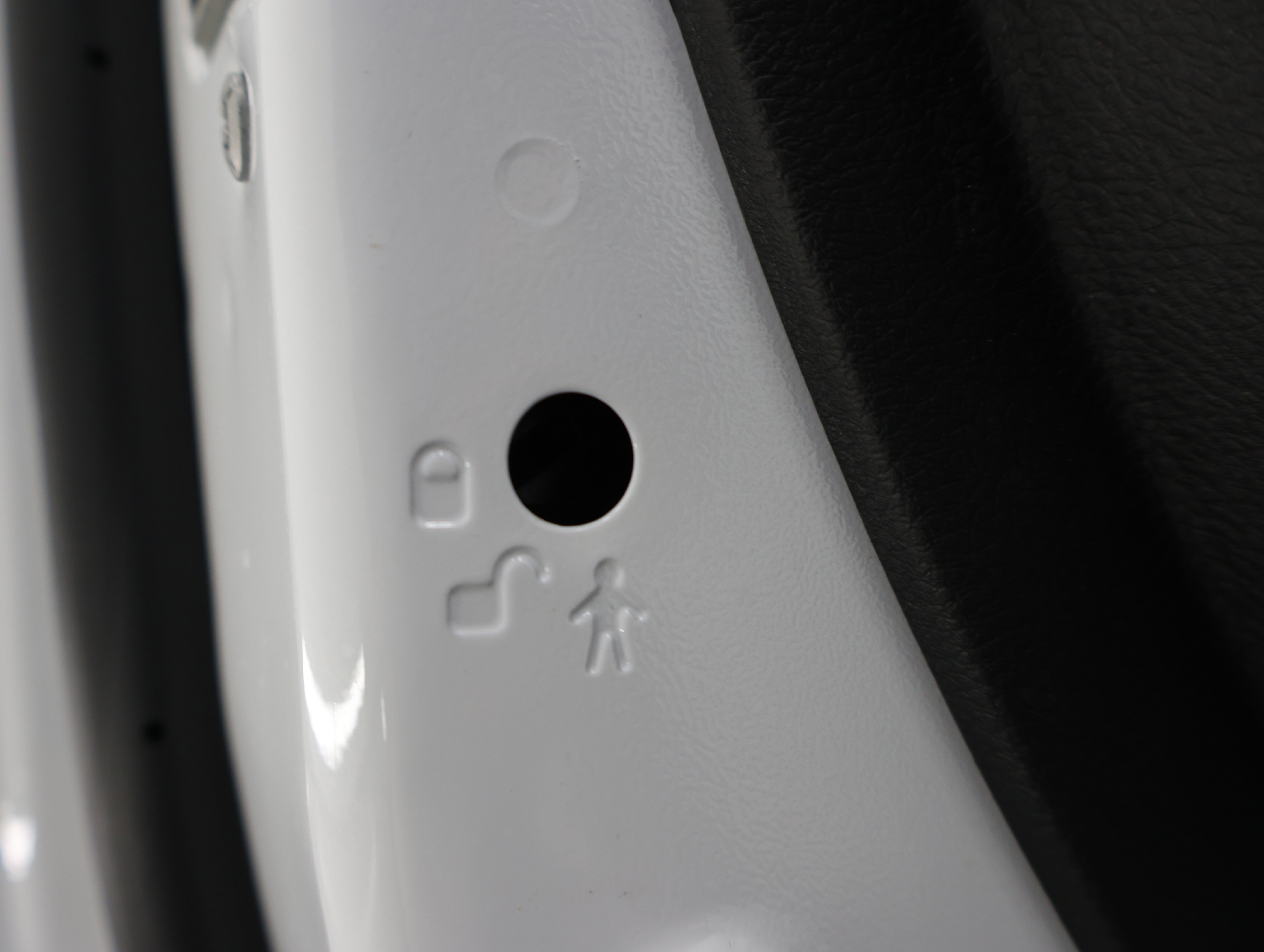 Used 2024 RAM 2500 Big Horn w/ Sport Appearance Package image 39