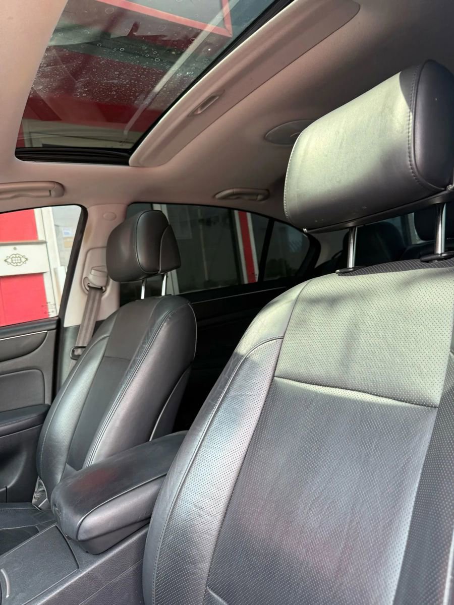 Used 2012 Hyundai Genesis 3.8 w/ Premium Pkg image 9