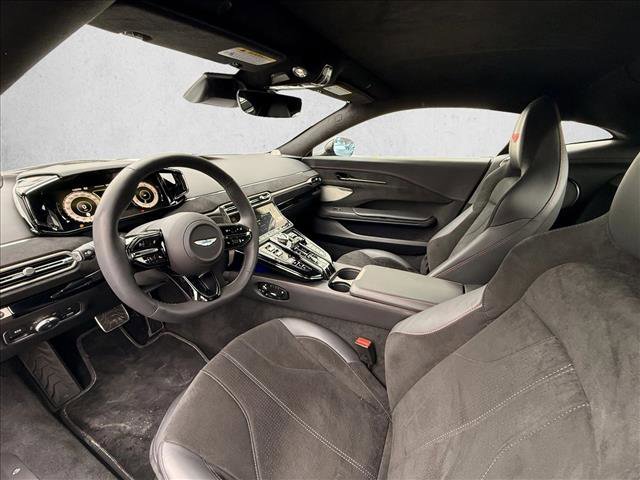 Used 2025 Aston Martin V8 Vantage Coupe image 13