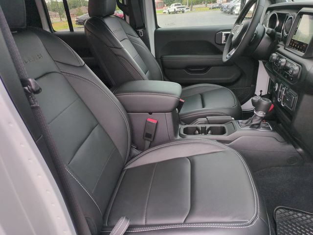 Used 2023 Jeep Gladiator Overland AWD/4WD image 34