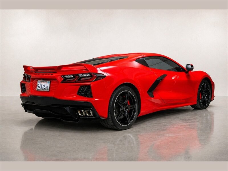 Used 2022 Chevrolet Corvette Stingray Coupe w/ Z51 2LT w/ Z51 Performance Package RWD image 8