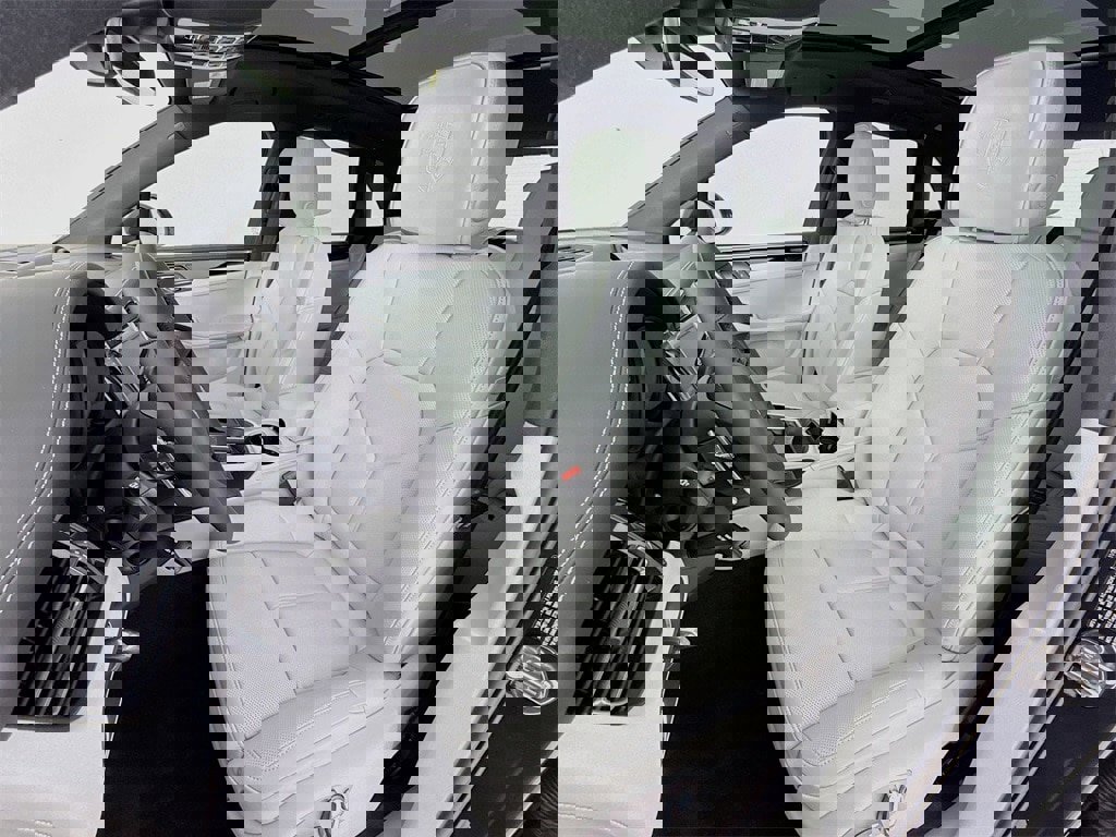 New 2026 Porsche Macan Turbo image 5