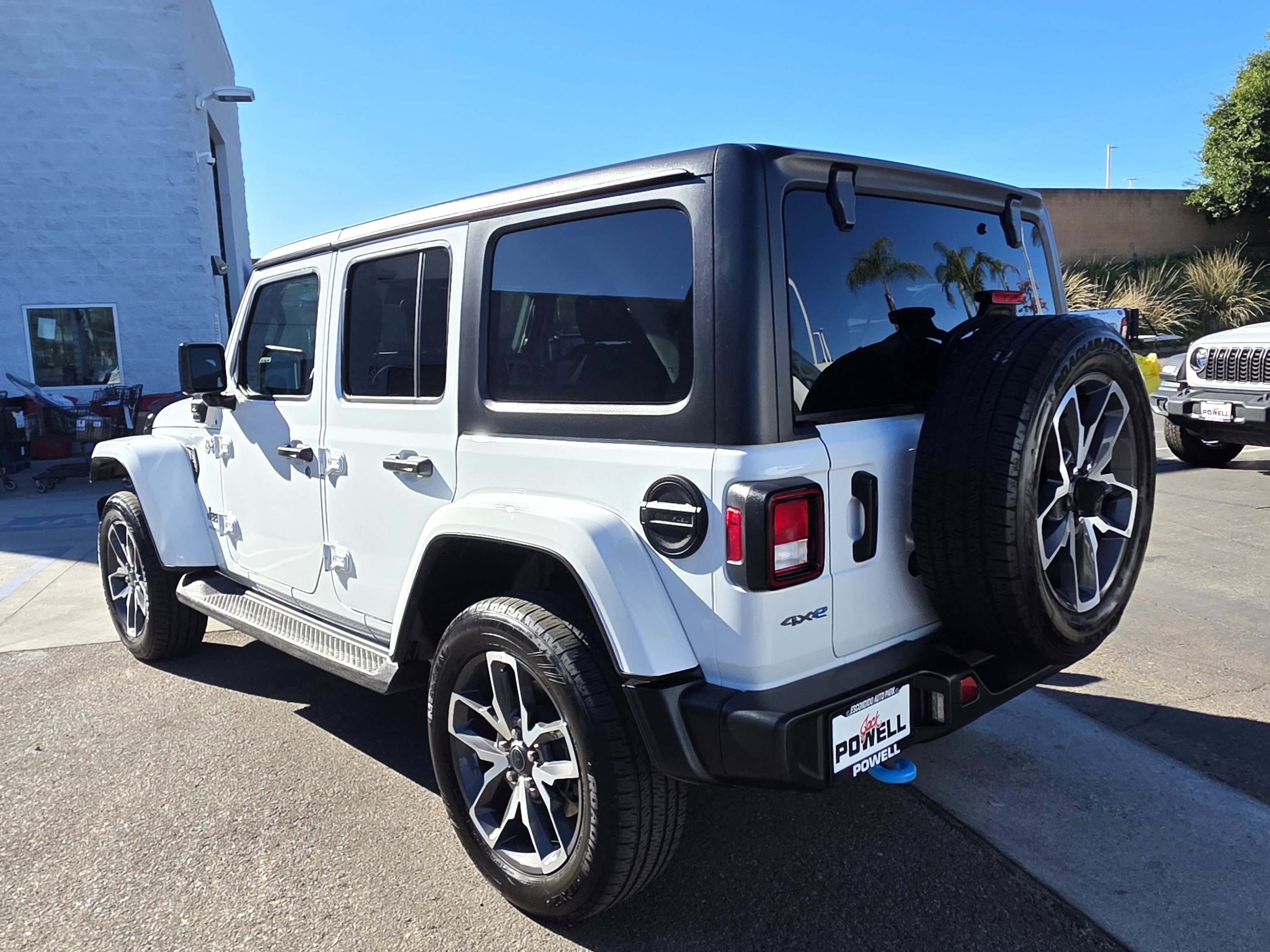 Used 2024 Jeep Wrangler Sport S image 3