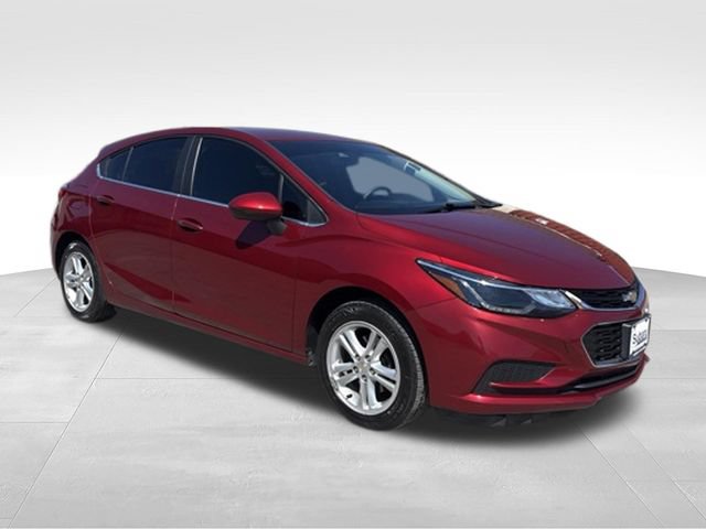 Used 2017 Chevrolet Cruze LT w/ Convenience Package FWD image 1