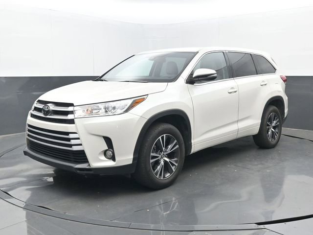 Used 2018 Toyota Highlander Plus FWD image 8
