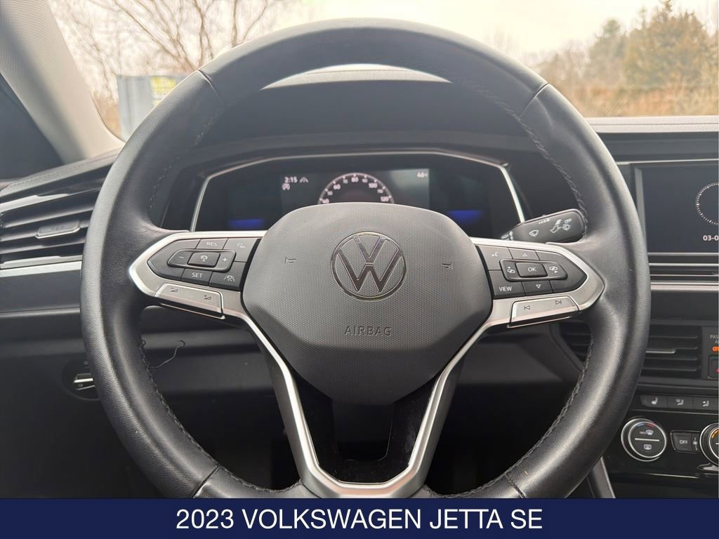 Used 2023 Volkswagen Jetta SE image 20