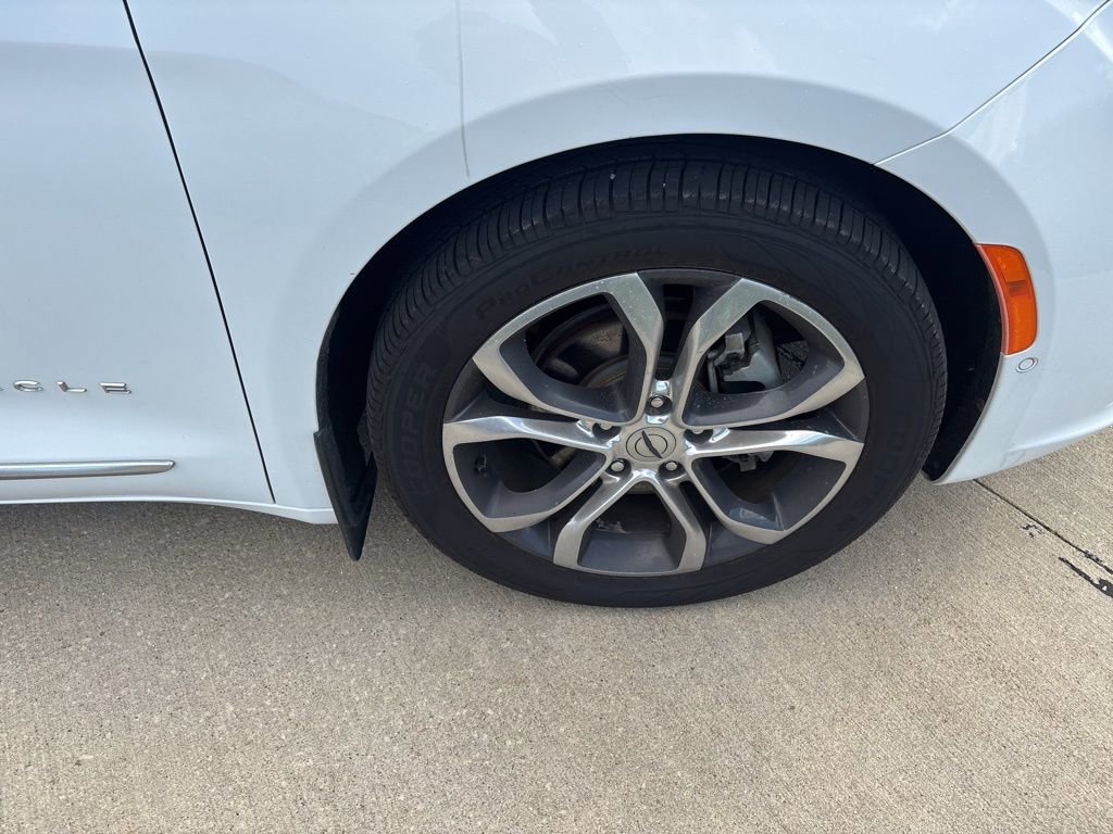 Used 2022 Chrysler Pacifica Pinnacle FWD image 69