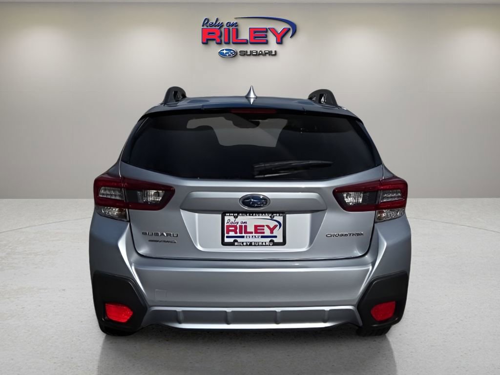 Used 2022 Subaru Crosstrek 2.0i Premium w/ Moonroof Package image 4