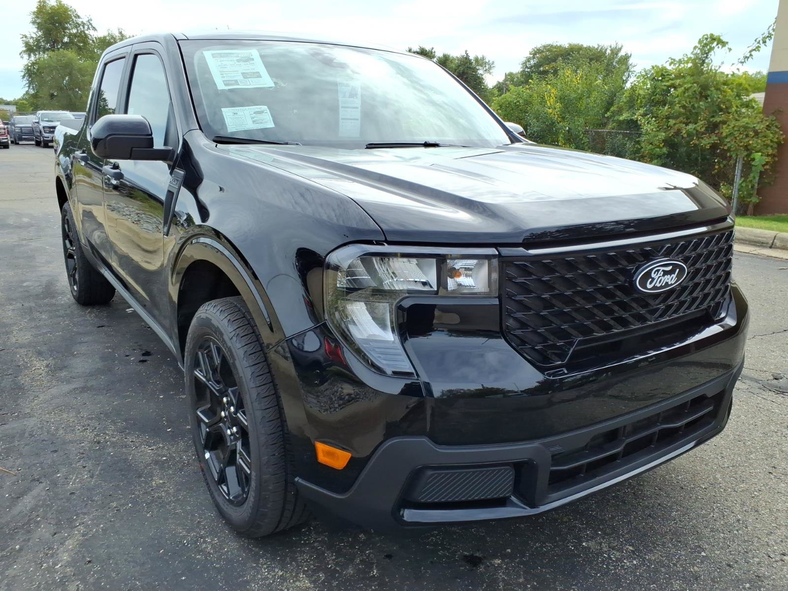 Used 2025 Ford Maverick XLT w/ XLT Luxury Package AWD/4WD image 1