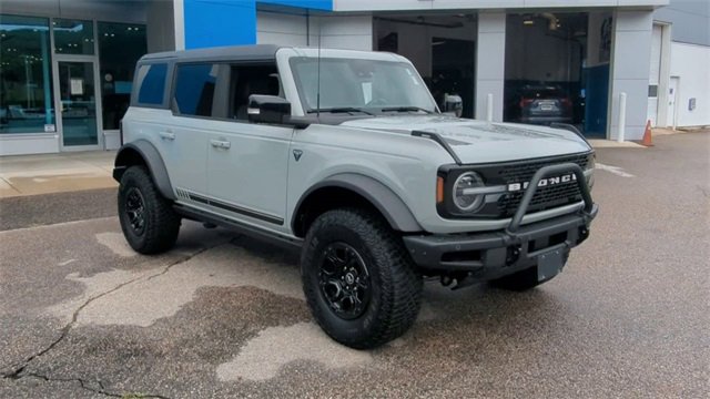 Used 2021 Ford Bronco First Edition image 2