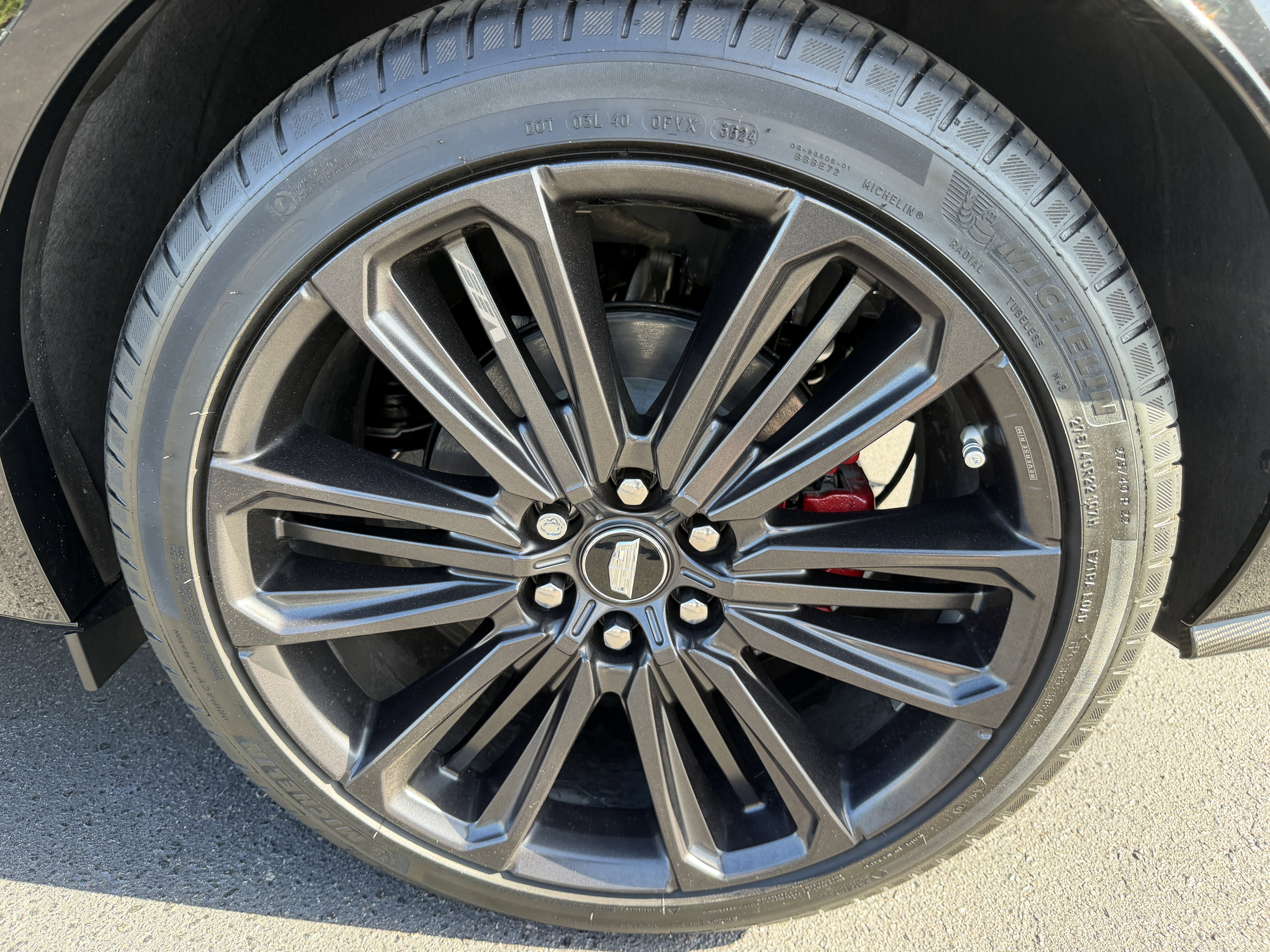 Certified 2026 Cadillac Lyriq V w/ Exterior Carbon Fiber Package image 31