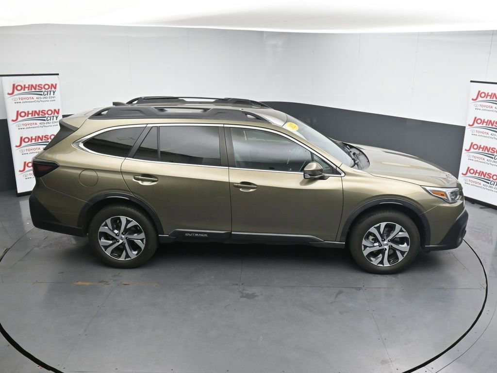 Used 2022 Subaru Outback Limited AWD/4WD image 32