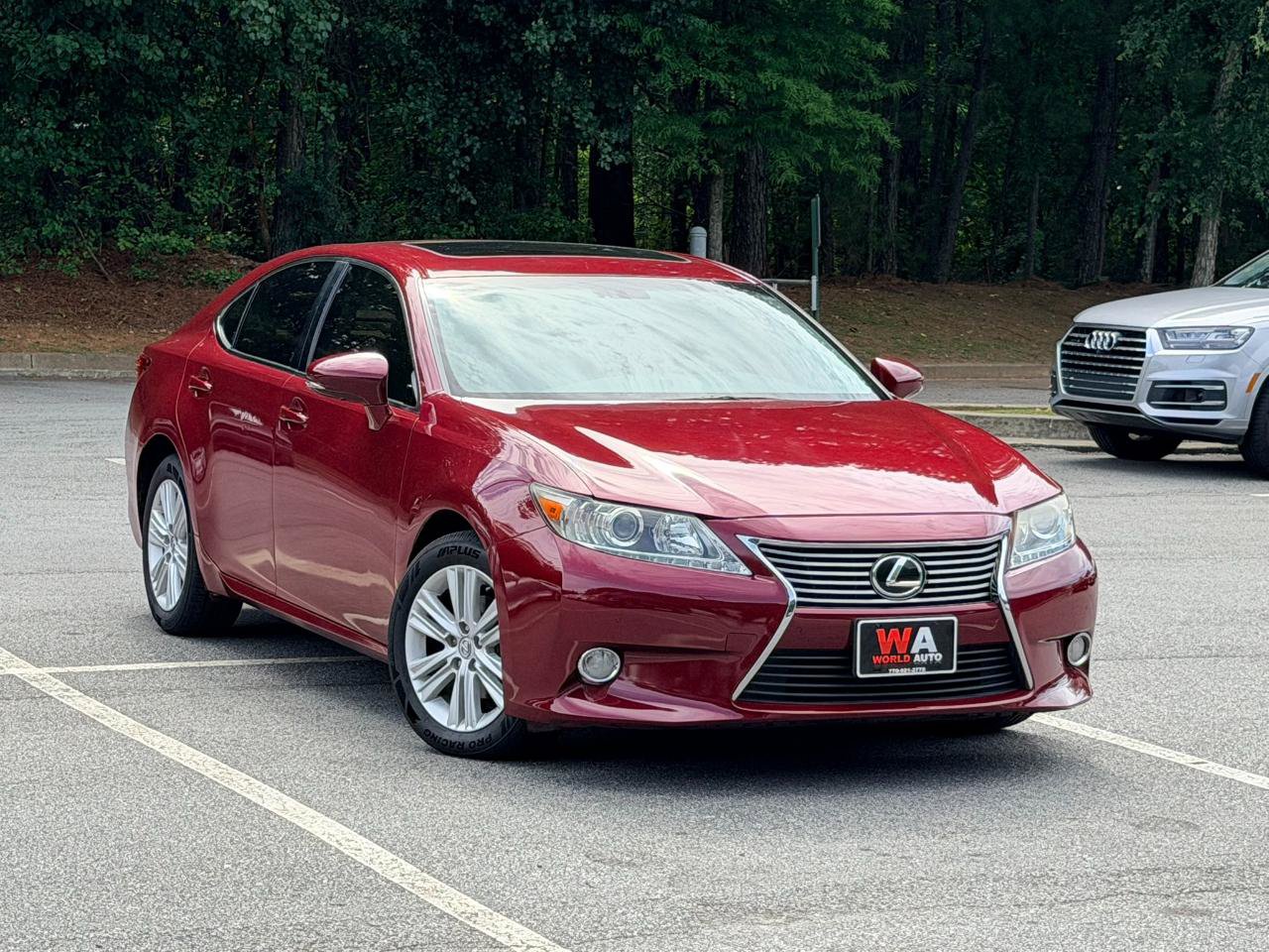 Used 2015 Lexus ES 350 w/ Premium Package FWD image 4