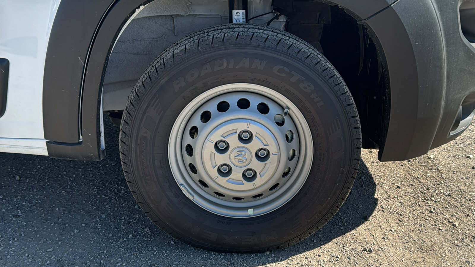 Used 2025 RAM ProMaster 2500 w/ Convenience Group image 28