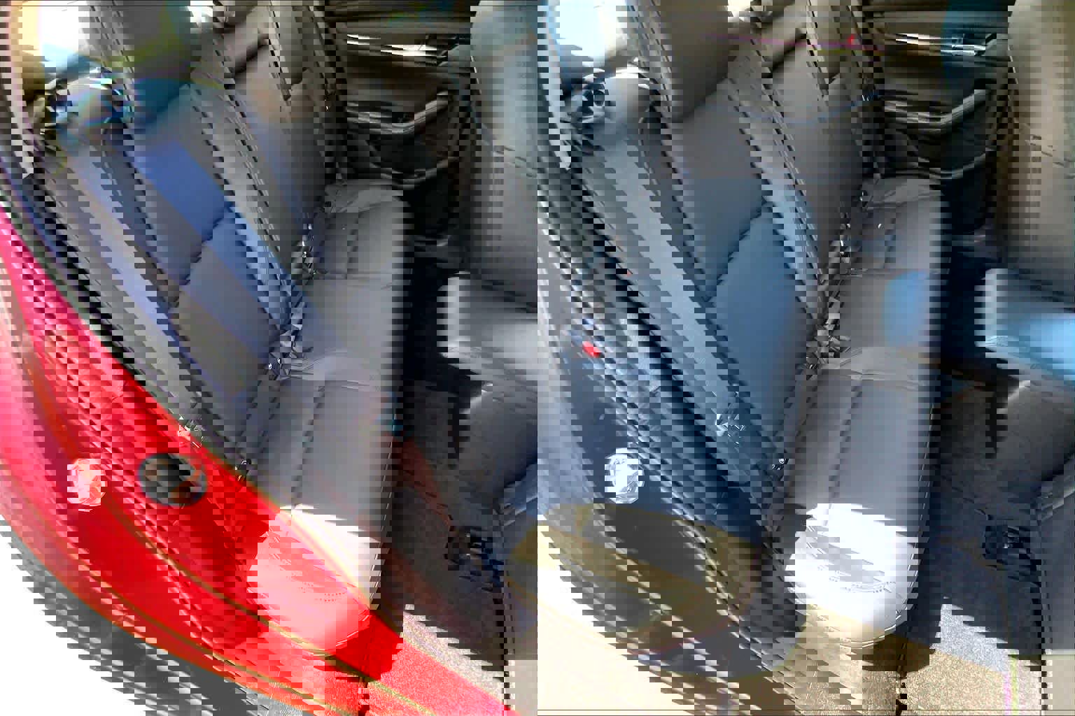 Used 2025 MAZDA MAZDA3 s image 19