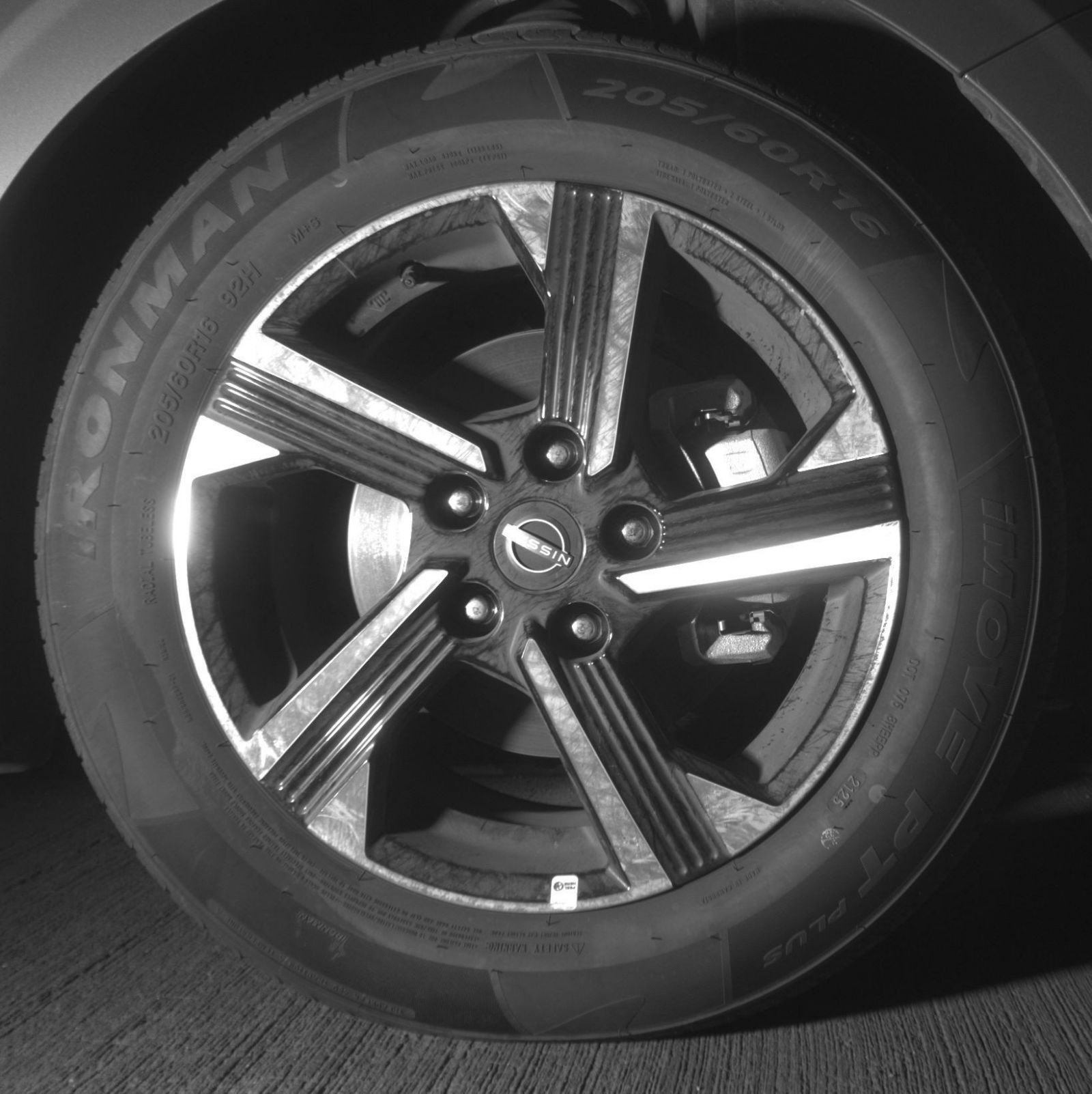Used 2025 Nissan Sentra SV FWD image 16