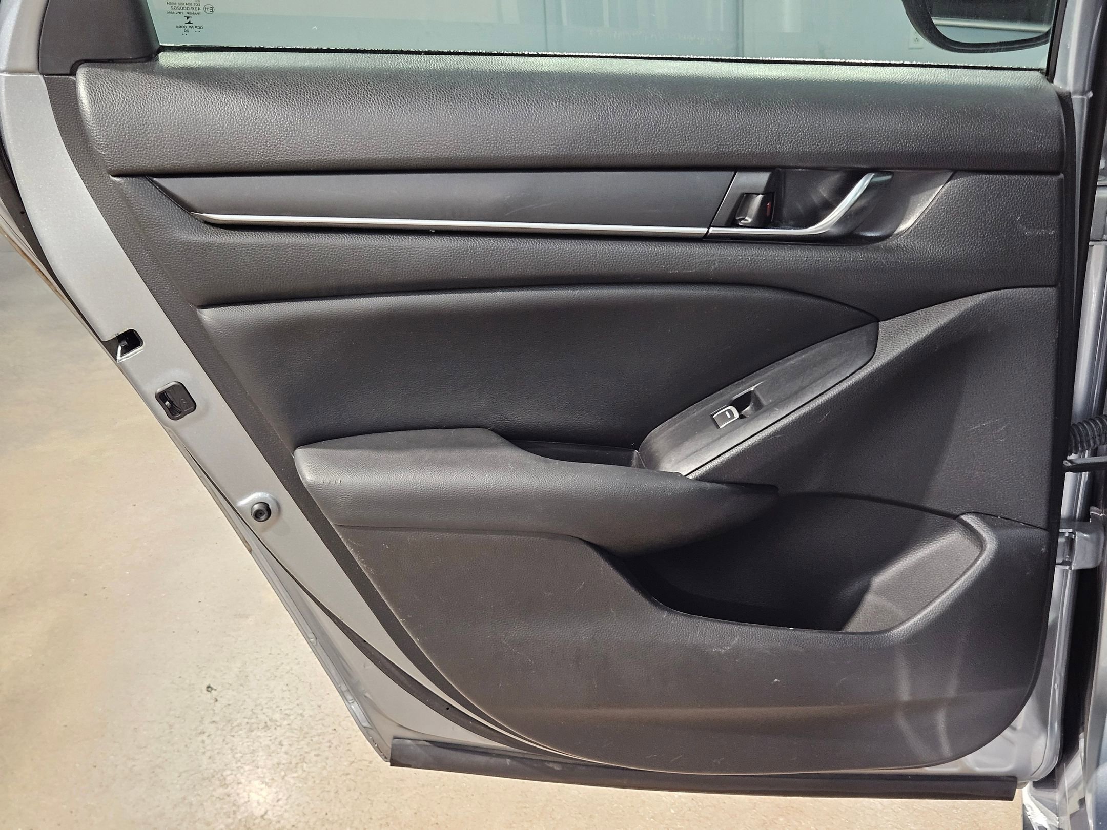 Used 2020 Honda Accord Sport image 32