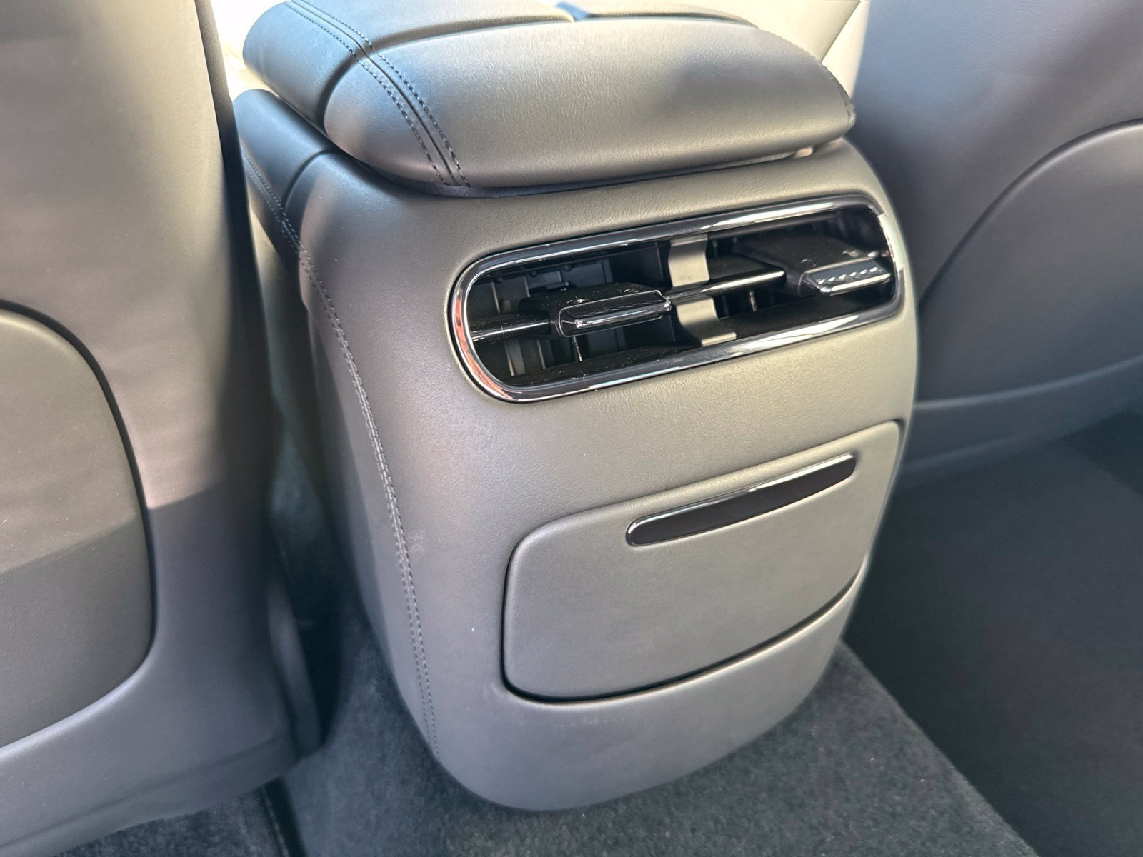 New 2026 Genesis G90 3.5T Prestige AWD/4WD image 16