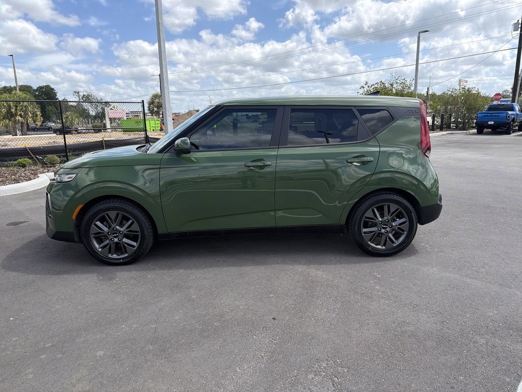 Used 2022 Kia Soul EX FWD image 7
