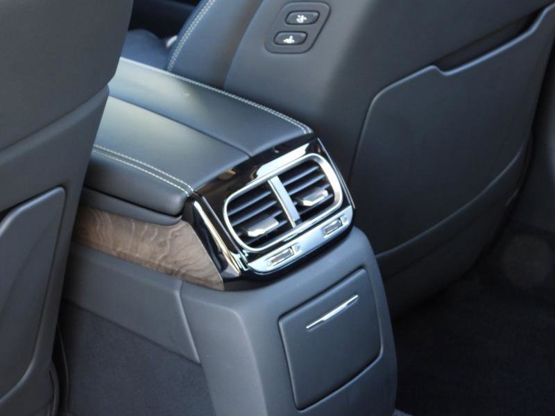 Used 2020 Genesis G90 3.3T Premium image 51