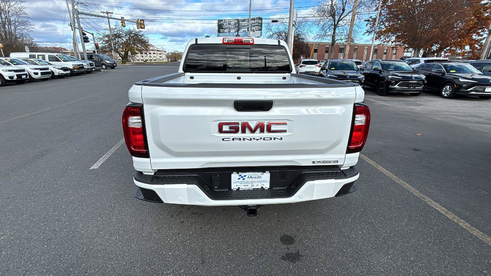 New 2026 GMC Canyon Elevation image 6