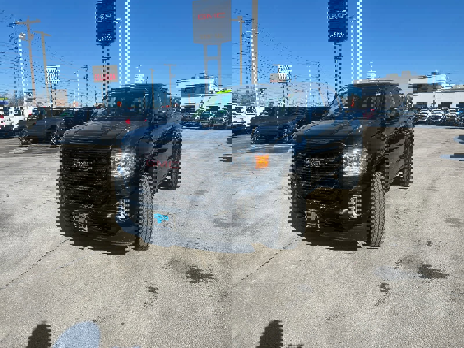 Used 2022 GMC Canyon Elevation w/ Trailering Package image 2