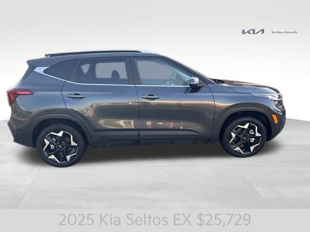 Certified 2025 Kia Seltos EX AWD/4WD image 9