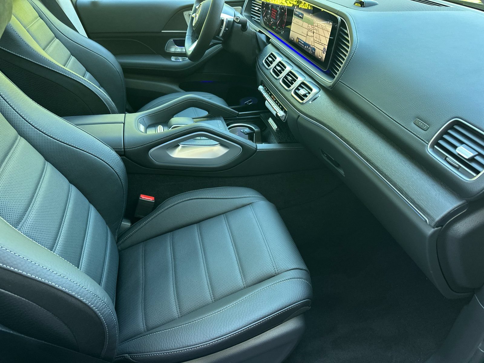 New 2026 Mercedes-Benz GLS 450 4MATIC image 16